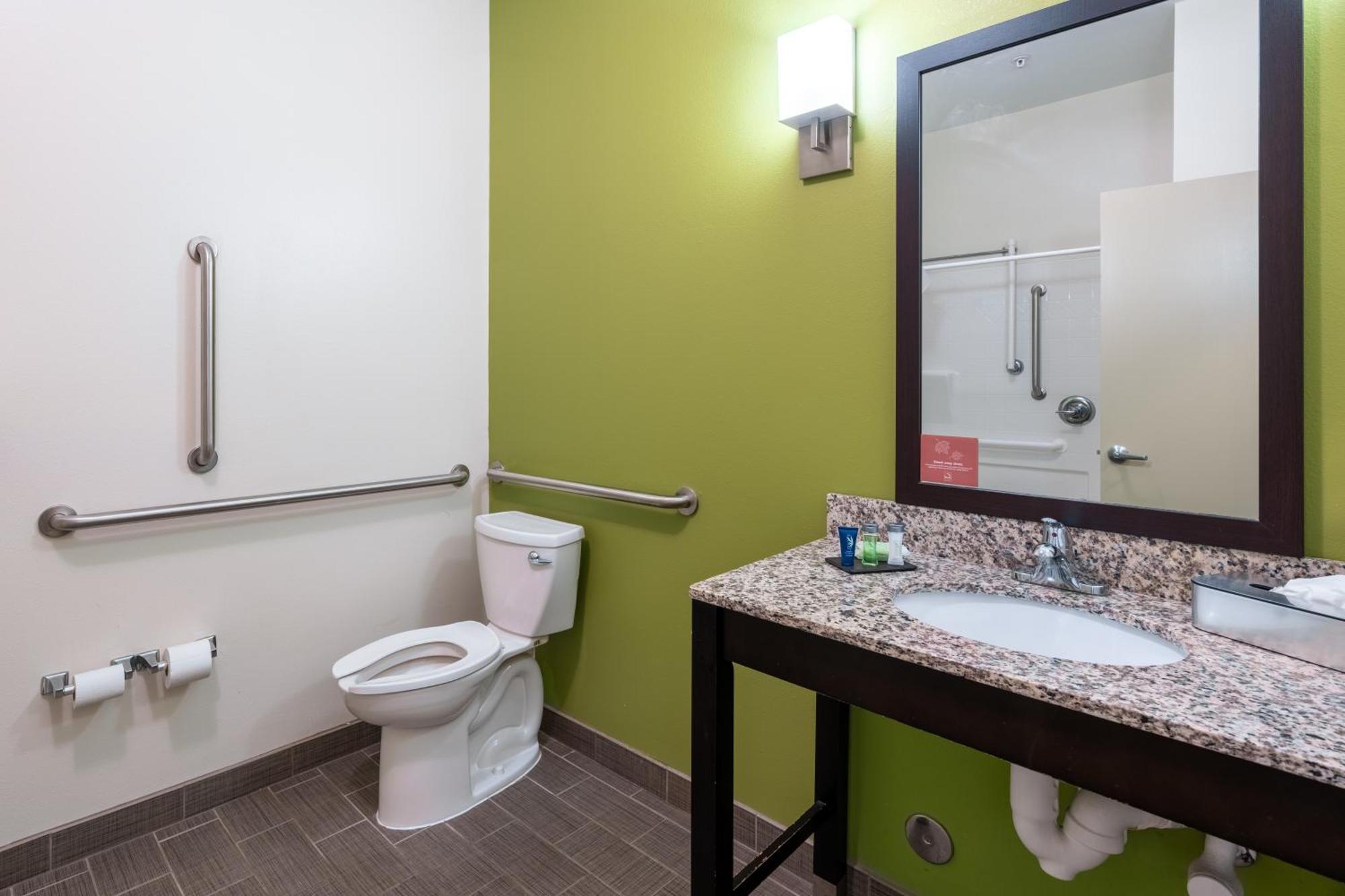 Sleep Inn & Suites Harbour Pointe Brandermill Extérieur photo