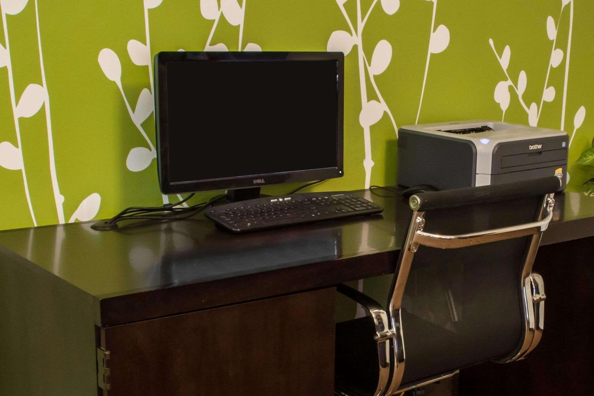 Sleep Inn & Suites Harbour Pointe Brandermill Extérieur photo