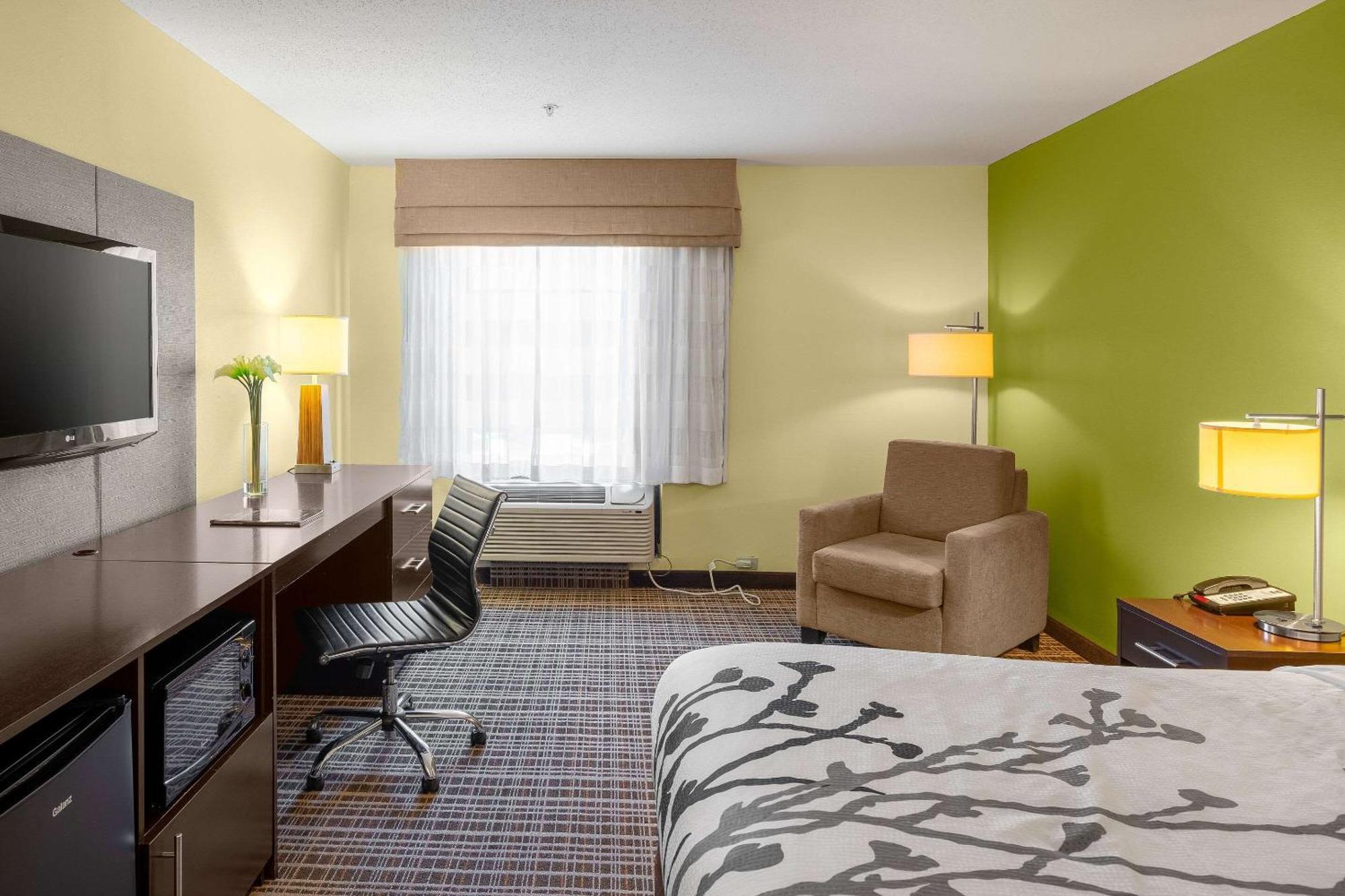 Sleep Inn & Suites Harbour Pointe Brandermill Extérieur photo